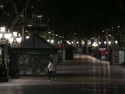 La Rambla de nit després del toc de queda. 