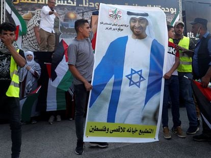 Protesta palestina en contra la normalización entre Israel y Emiratos, el miércoles en Cisjordania.