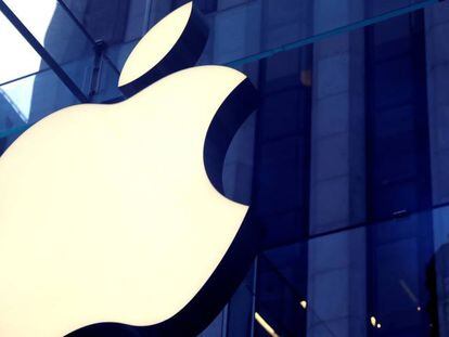 Apple pide información vía tribunales al Banco Santander por culpa de un tuit