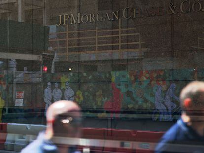 Sede del banco JP Morgan Chase, el mayor de EE UU, este jueves en Nueva York.