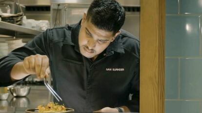 Ivan Surinder porta els restaurants Tandoor i Mirch.