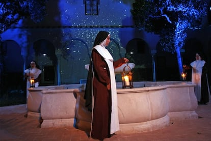 Una de las escenas de la obra Santa Clara. Leyenda de Sevilla, que puede verse en el convento del mismo nombre.