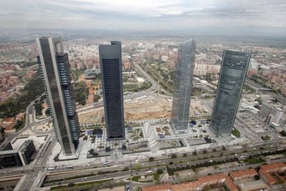 Vista a&eacute;rea de la zona empresarial de Madrid.  