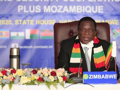 El presidente de Zimbabue, Emmerson Mnangagwa