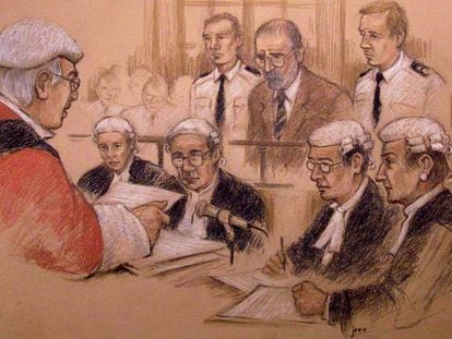 Impresión artística del juicio contra el doctor Harold Shipman, "Doctor Muerte", en Preston (Inglaterra).