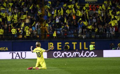 Alegría de Samu Castillejo tras un gol del Villarreal.