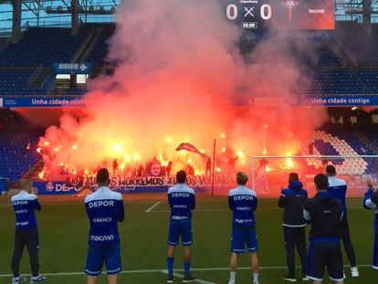 Seguidores del Deportivo, este domingo con Bengalas en Riazor.