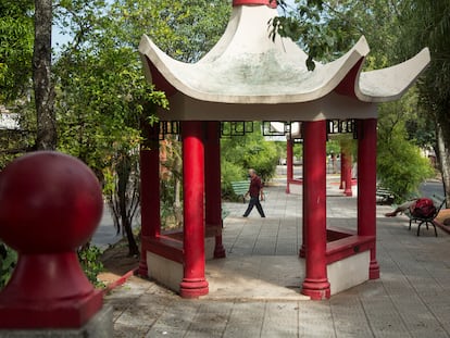 Una estructura en la avenida Chiang Kai Shek, en el municipio de Barrio Obrero, en Asunción (Paraguay).