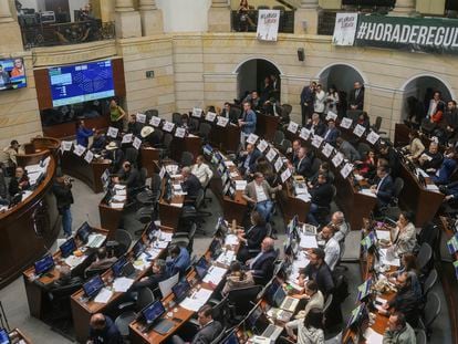 Debate sobre el uso adulto del cannabis en Colombia, en el Senado de la República de Colombia, en Bogotá, el 15 de junio de 2023.
