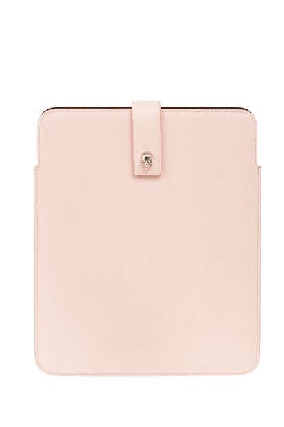 McQueen
	

	Funda de iPad en un tierno color pastel.