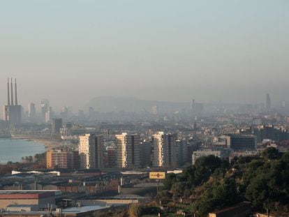 Contaminaci&oacute; a Barcelona.