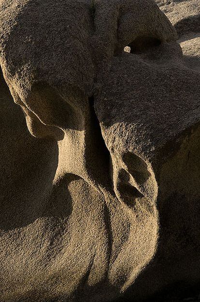 Ni idea, retrato captado por Virgili sobre una roca en la Costa Brava.
