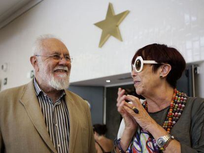 El director de cine, guionista y escritor Gonzalo Su&aacute;rez y la periodista y escritora Maruja Torres galardonados con los premios Terenci Moix.