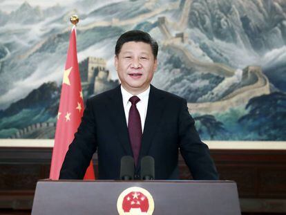 El presidente chino, Xi Jingping durante un discurso de A&ntilde;o Nuevo en Pek&iacute;n en 2016. Foto cedida por la agencia de noticias Xinhua. 
