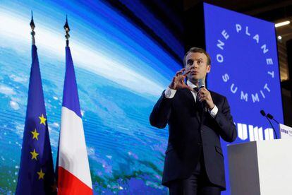 El presidente francés, Emmanuel Macron, durante su discurso en el evento de la cumbre contra el cambio climático 'Tecnología para el planeta' en París. 